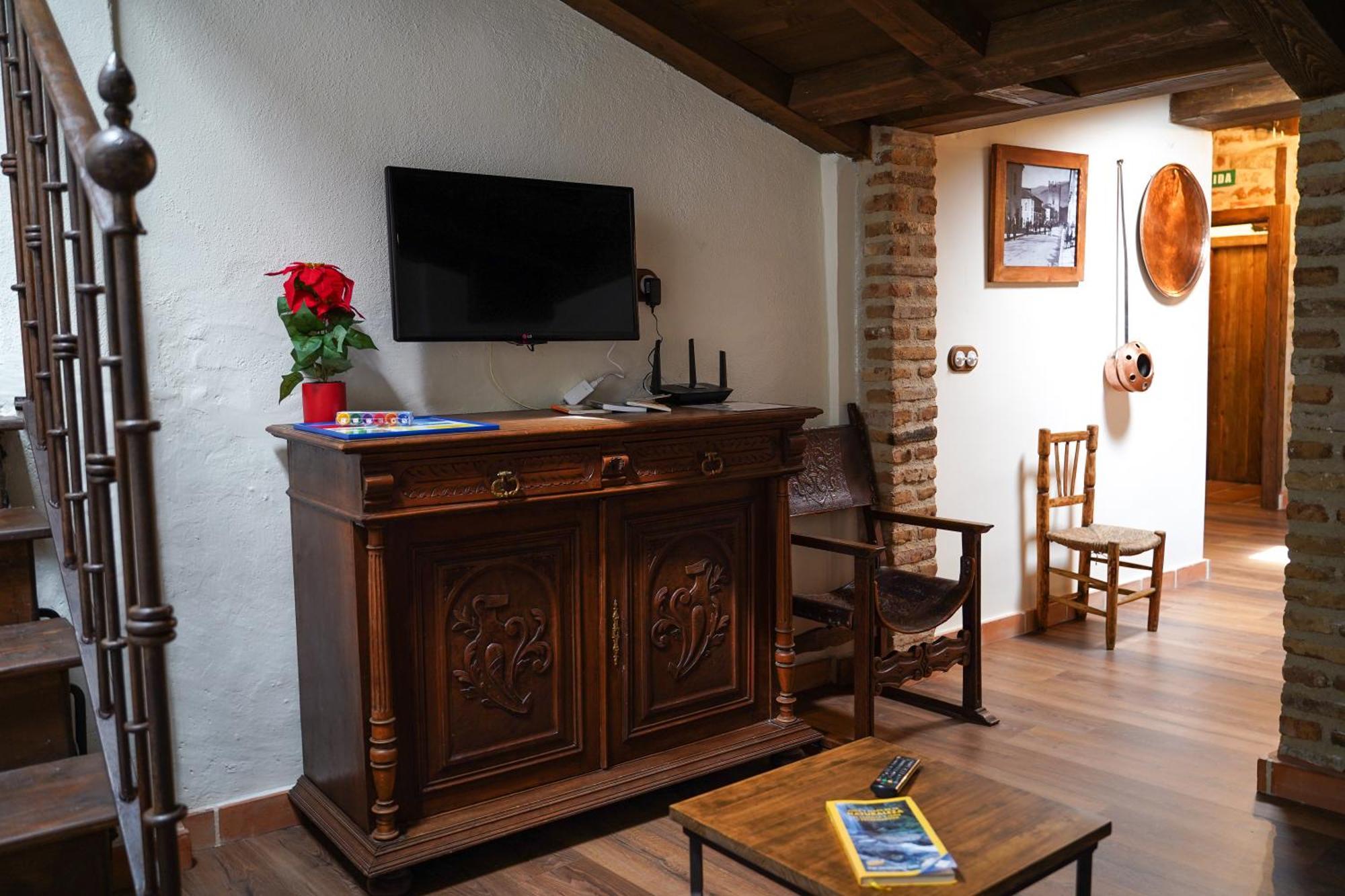 La Casa De La Abuela Amalia Apartment Arenas de San Pedro Luaran gambar